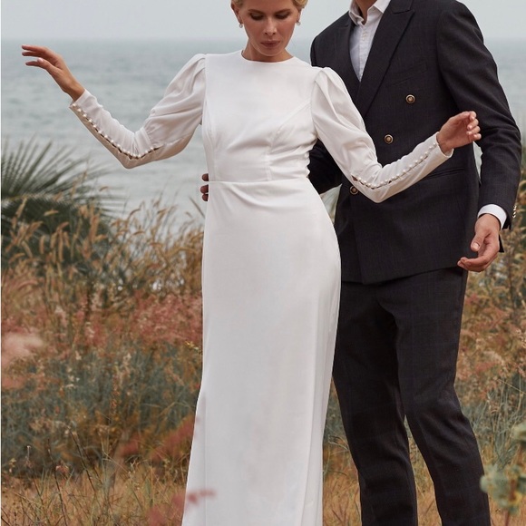 Brand New Wedding Dress - Picture 3 of 4